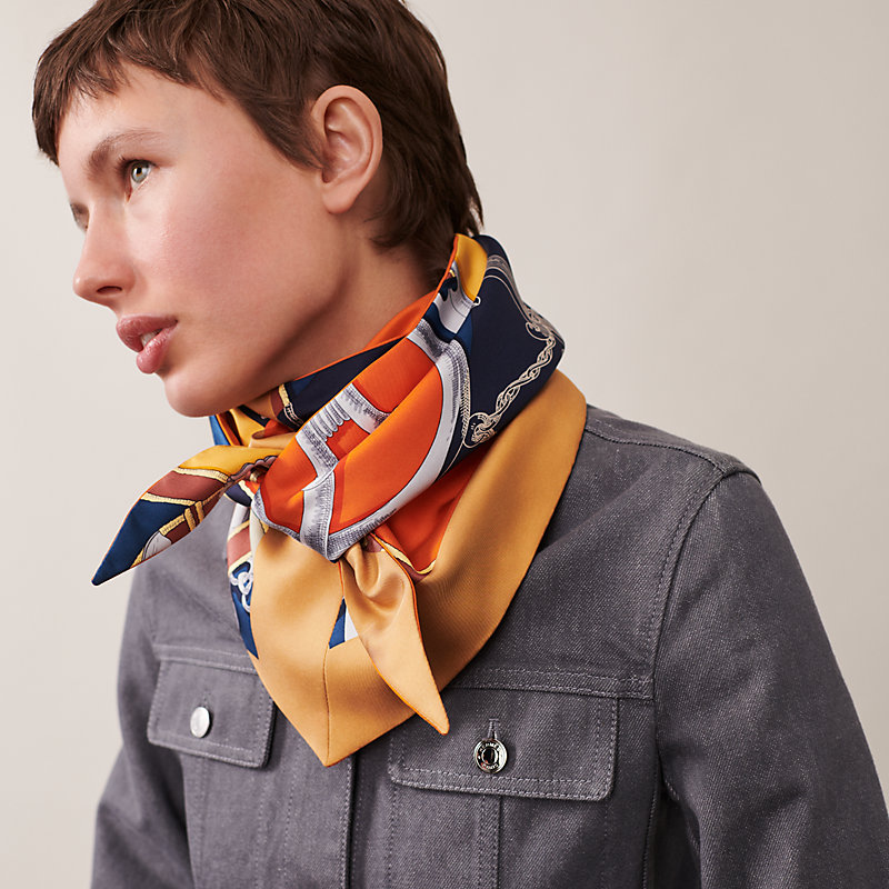L'Instruction du Roy Bayadere Souatine triangle scarf | Hermès USA